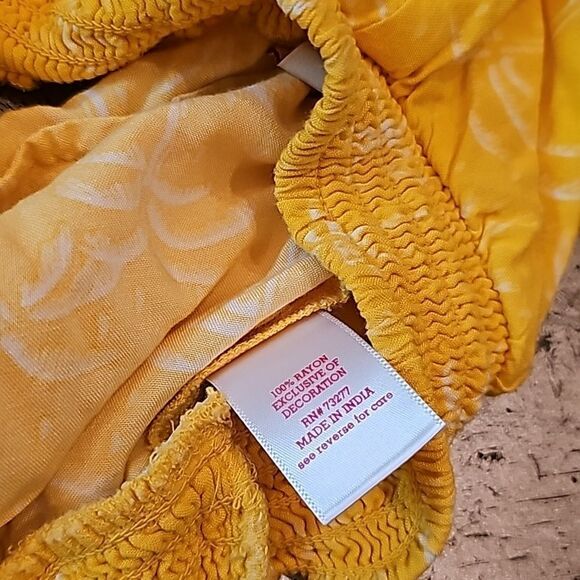 Yellow summer palm tree shorts size 8 girls - Picture 5 of 6